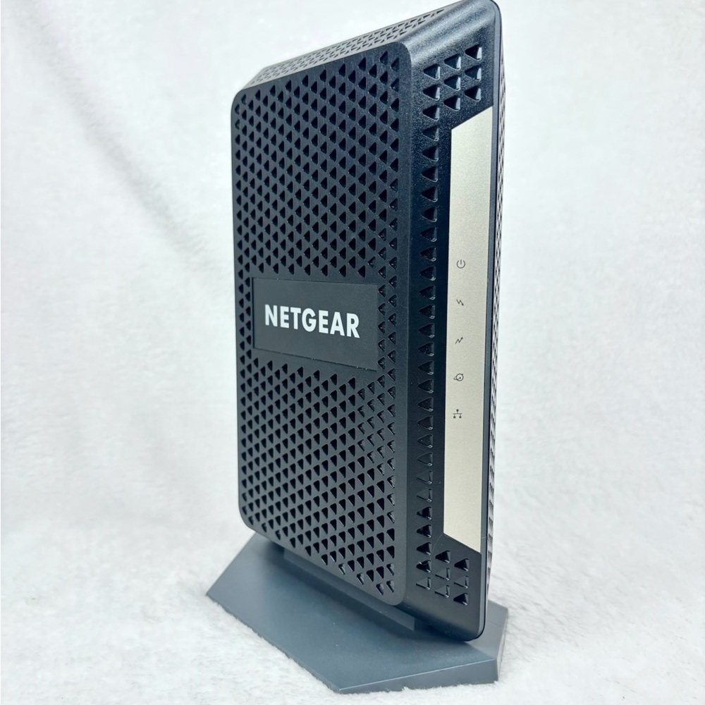 NETGEAR Nighthawk CM1000V2 DOCSIS 3.1 Cable Modem Black Net Gear Motem